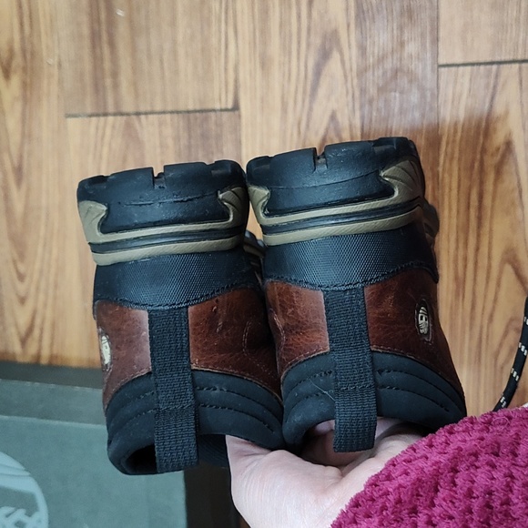 Boys Timberland boots real genuine leather - Picture 6 of 11